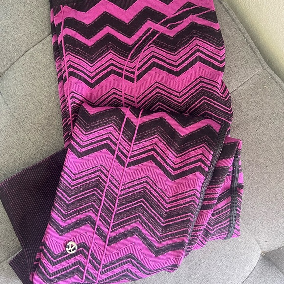 Lululemon leggings - Picture 1 of 1